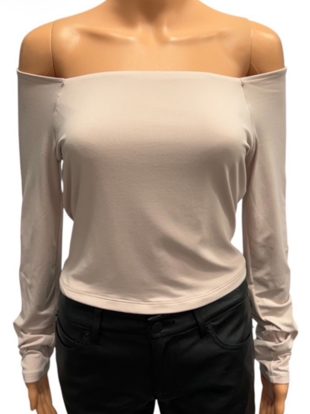 WILD SKYES Off The Shoulder Long Sleeve Hush Pink Blush Top NWT
Large